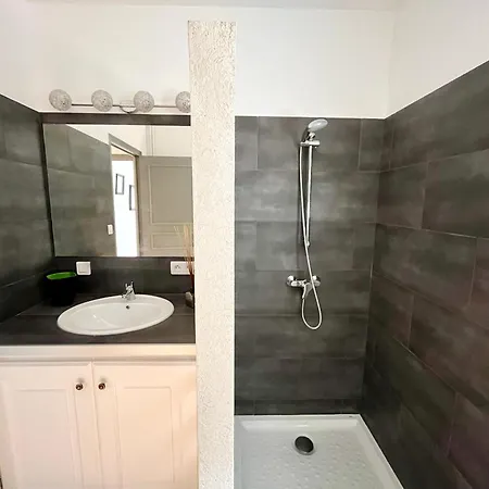 Louis - Calme Et Spacieuse Avec Vue Villa *