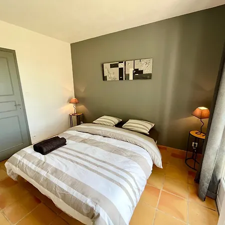 Villa Louis - Calme Et Spacieuse Avec Vue