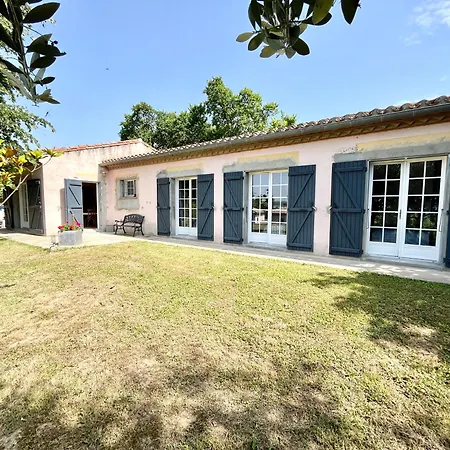 Louis - Calme Et Spacieuse Avec Vue Villa *