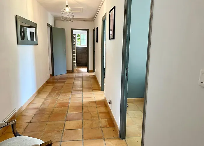 Louis - Calme Et Spacieuse Avec Vue Villa *