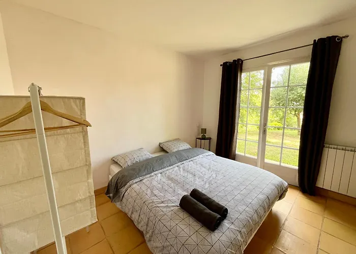 Louis - Calme Et Spacieuse Avec Vue Castelnaudary